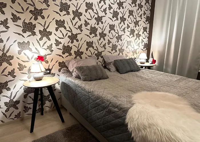 アパート Linnunvilla With Sauna